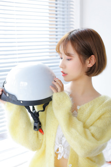 逆光飞翔